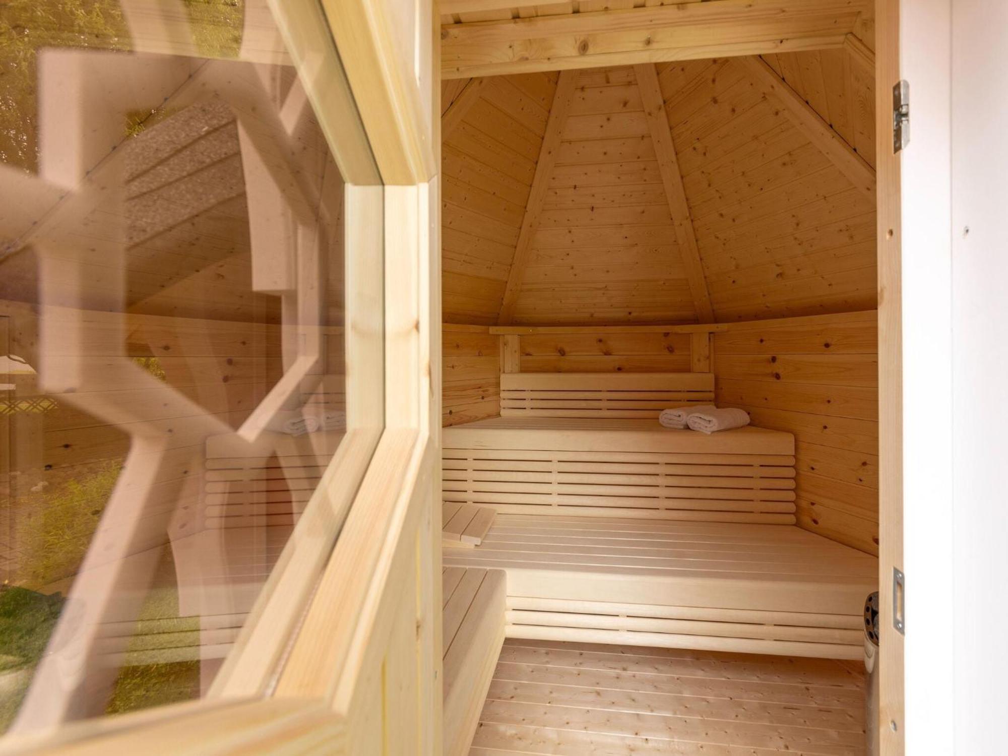 Modern Holiday Home With Sauna By The Sea In Wiek Wiek auf Rügen Екстериор снимка