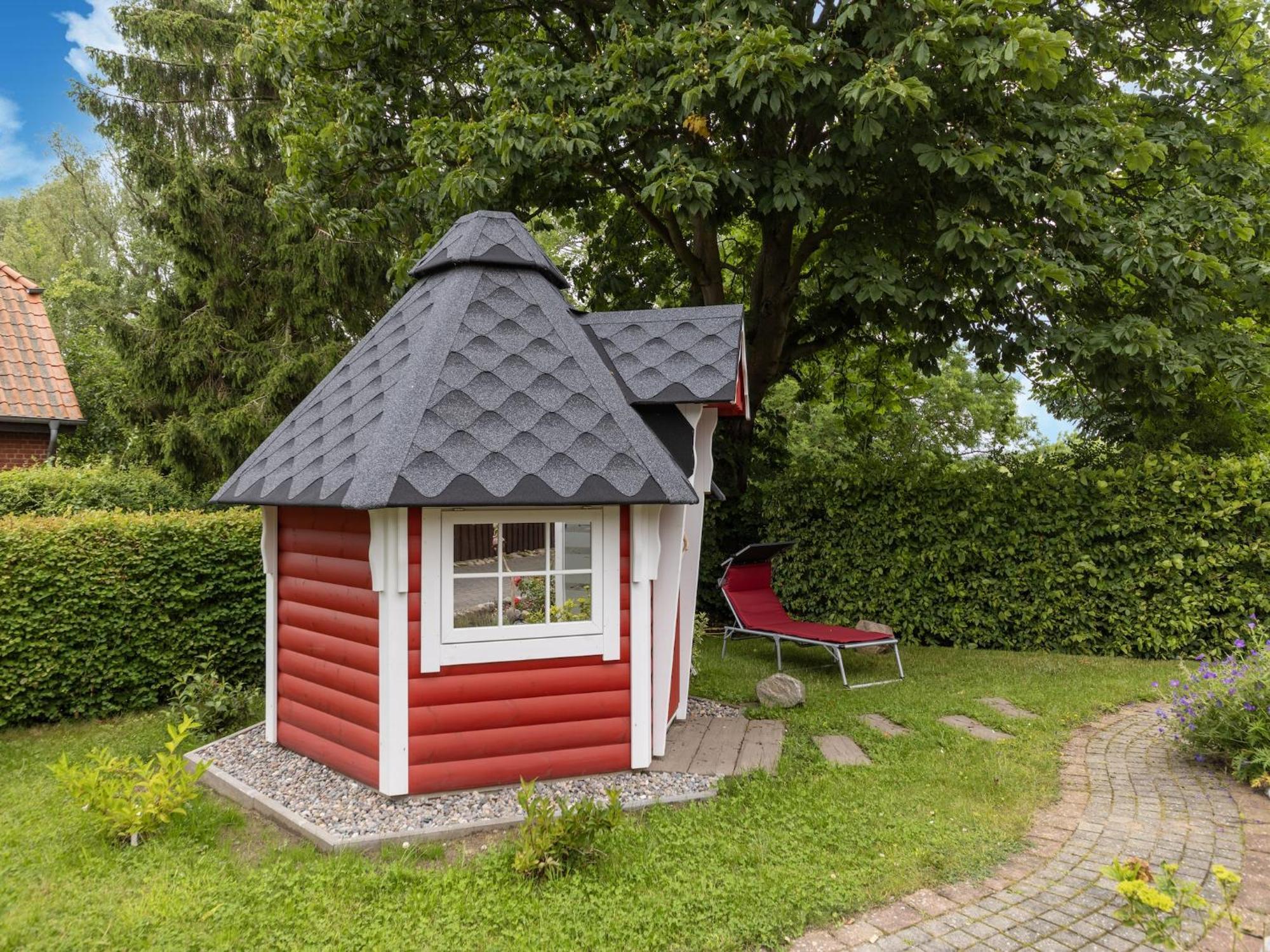 Modern Holiday Home With Sauna By The Sea In Wiek Wiek auf Rügen Екстериор снимка